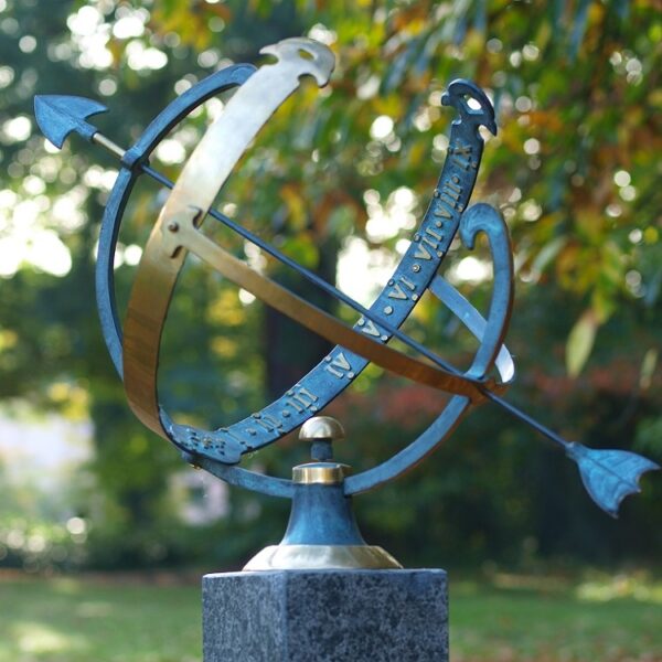 CEAS-SOLAR-DE-BRONZ-ARROW-SUNDIAL